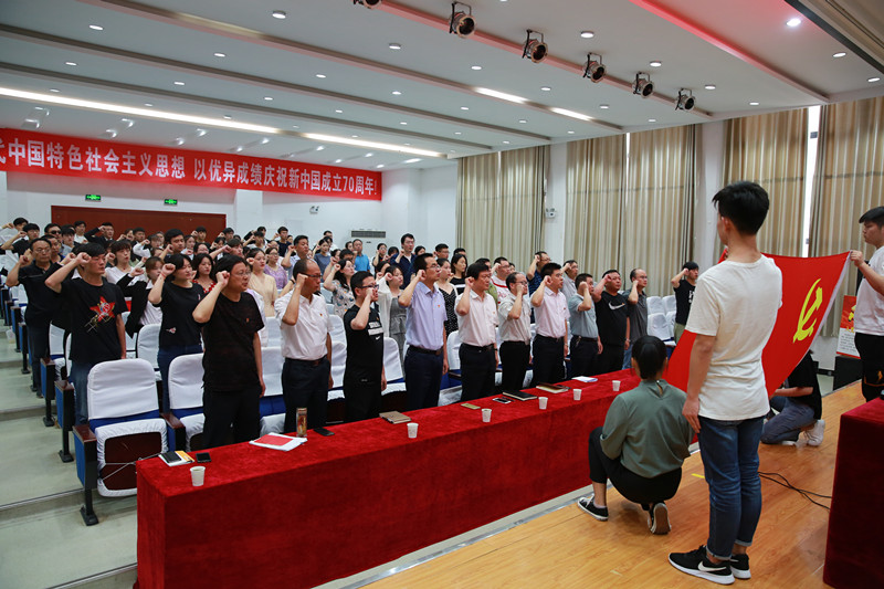 1561713257514093023.jpg 444.jpg